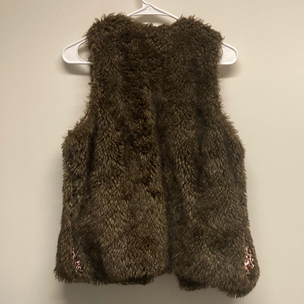 FUR VEST - Picture 5 of 5